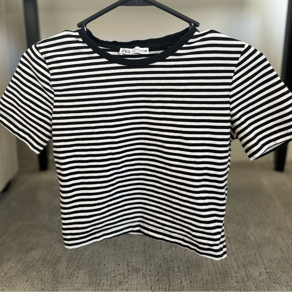 Zara Black and White Striped Short Sleeve Tee